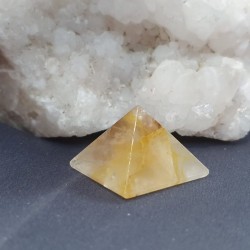 Pirámide mineral Cuarzo...